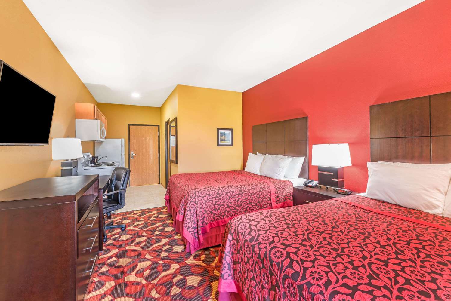 Days Inn & Suites By Wyndham El Dorado Екстериор снимка